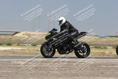 media/Aug-03-2025-TrackDaz (Sun) [[bf4a71acf9]]/B Group/1220pm (Wheelie Bump)/